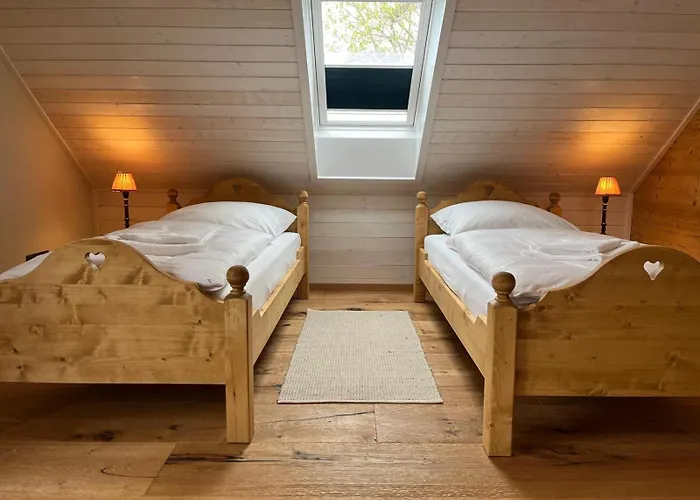 Alte Provinz Ruhige Zentrale Lage Kromlau